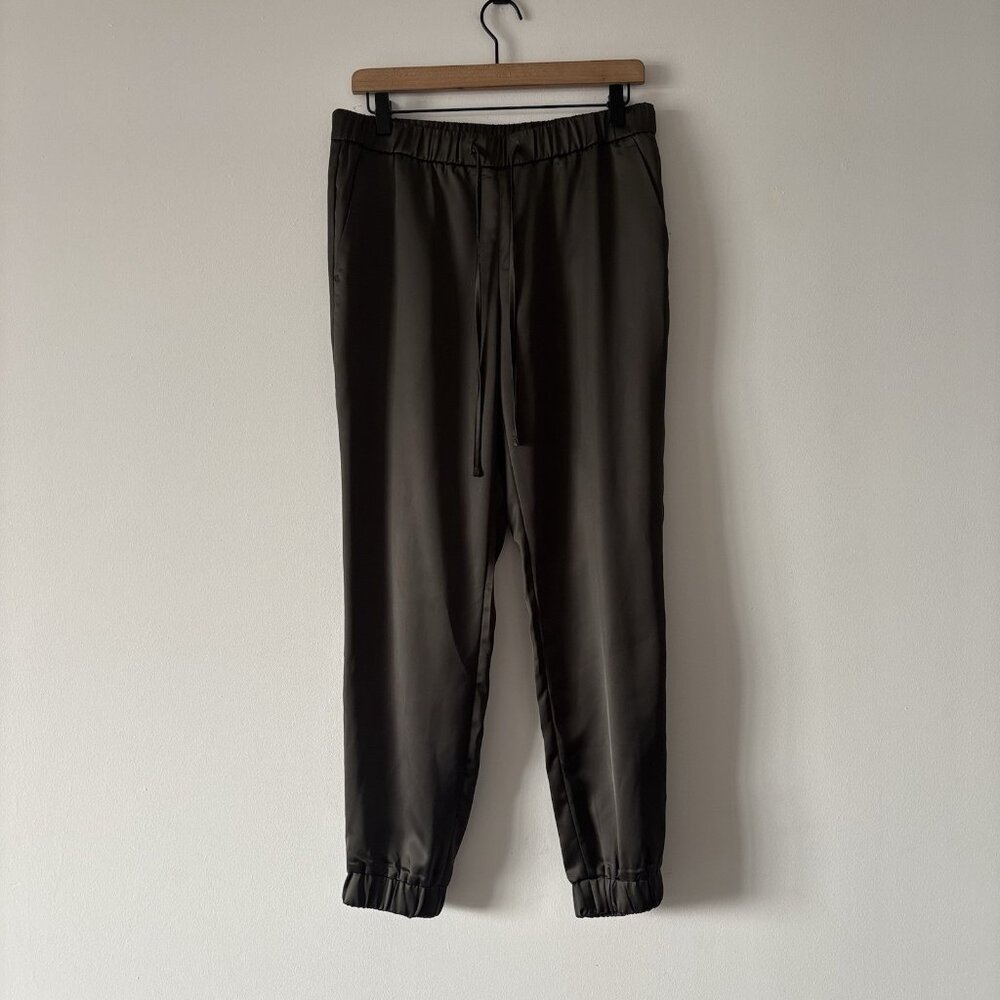 Banana Republic Satin Pull-On Jogger Pant In Olive Green Sz Small‎ Casual Office